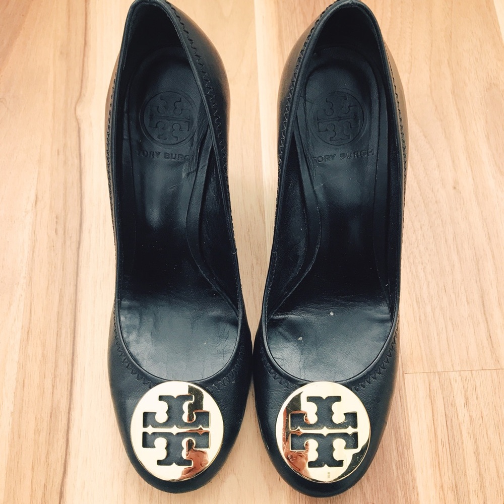 Tory Burch Black Leather wedges
